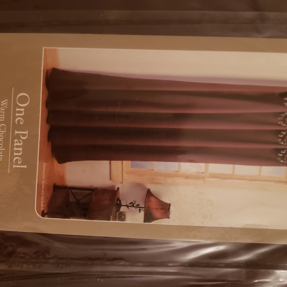 Curtains - Picture 5 of 5